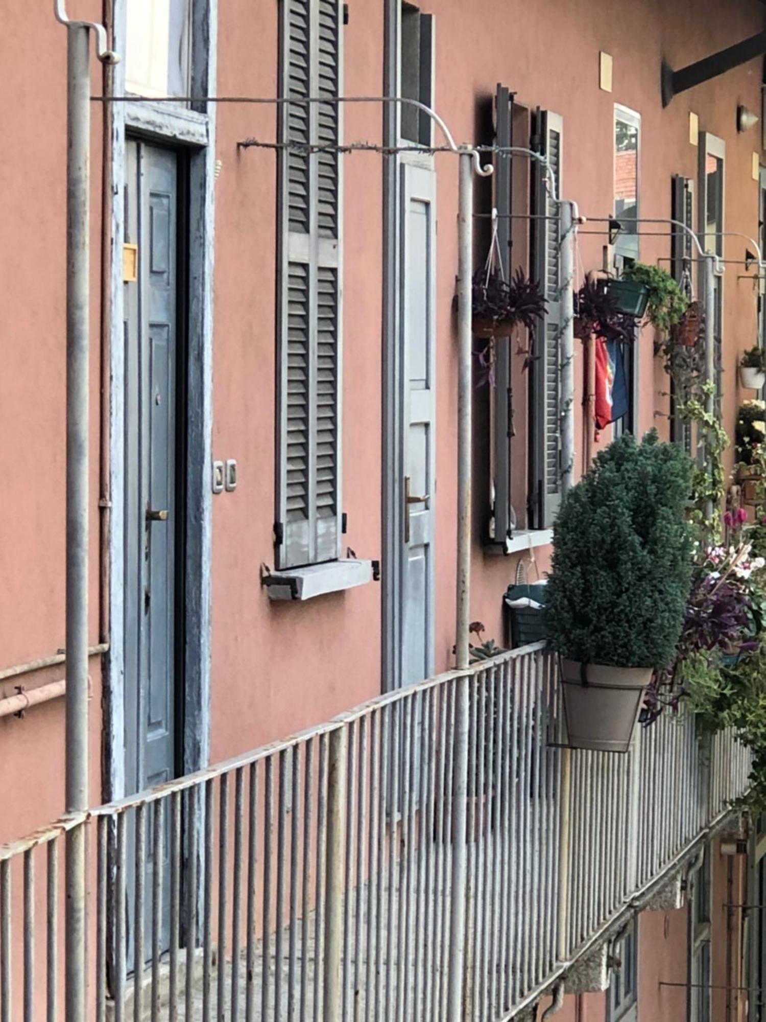 Sawasdee 37 Lägenhet Monza Exteriör bild